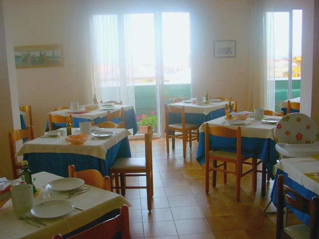 Hotel Cosmopolita Rimini 2*,  Italy